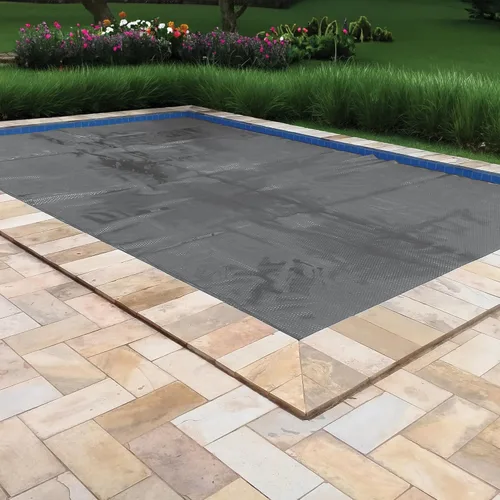 Vista 2 de In The Swim Cubierta solar rectangular ultra plateada de 15' x 30' para piscina solar de 16 mil para calefacción solar sobre el suelo piscinas