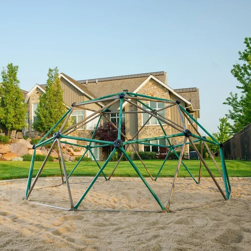 Vista 2 de Lifetime Centro de juego para escaladores de cúpula geométrica, tono tierra