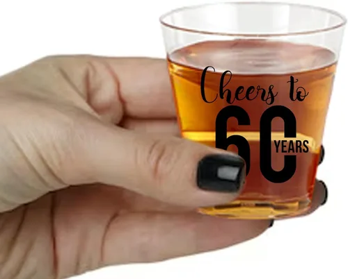 Vista 8 de Vasos de chupito de Cheers to 60 años – 100 unidades, vasos desechables de 2 onzas, regalos de fiesta de cumpleaños 60 para invitados, decoraciones