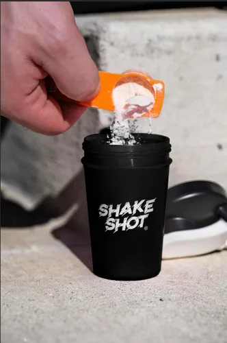 Vista 4 de Negro - Botella mezcladora mini de 4 oz para preentrenamiento, creatina, suplementos de cucharada pequeña (no para proteínas) con clip y bola