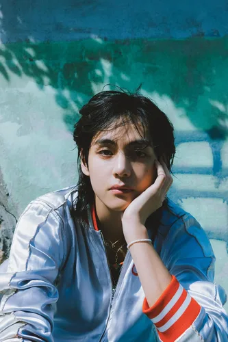 Vista 9 de BTS V Layover 1er álbum en solitario completo 4 versión SET Versión estándar.1+Versión.2+Versoin.3+Versión Weverse álbumes+Seguimiento sellado