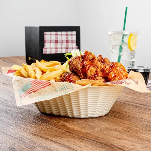 Vista 4 de Restaurantware Bandejas de delicatessen de 9.3 x 6.3 x 2.6 pulgadas, 25 cestas ovaladas para sándwiches, diseño de cesta tejida a mano