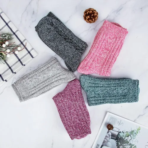 Vista 3 de 5 pares de calcetines de lana para mujer, diseño de punto grueso, cálidos y cómodos para invierno