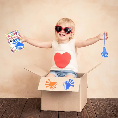 Vista 5 de Zonon 36 tarjetas de San Valentín para niños, manos pegajosas, tarjetas de intercambio de San Valentín, tarjetas de felicitación elásticas de San