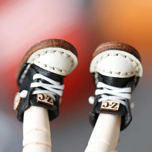 Vista 2 de Zapatos de muñeca High Top Zapatos de cuero hechos a mano para Ob11, Body9, GSC, Pequeños accesorios de muñeca con rótula de 1/12bjd (negro)