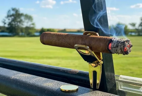 Vista 6 de Soporte para puros, herramienta magnética de reparación de divot de golf y marcador de bola, herramienta de accesorio de golf 3 en 1, regalo