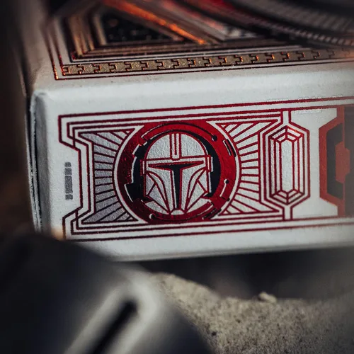 Vista 9 de Mandalorian Playing Cards by theory11