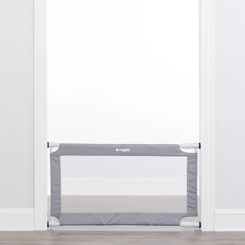 Vista 6 de Regalo Puerta de malla extensible gris extra ancha de 50 pulgadas, montada a presión, incluye parachoques de goma para proteger las paredes, gris