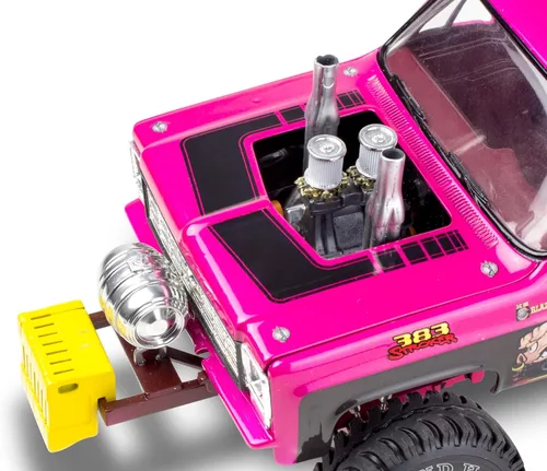 Vista 5 de Revell 14532 '78 Chevy Blazer Pulldozer 1:24 Escala 122 piezas Nivel de habilidad 4 Modelo Kit de construcción de camiones