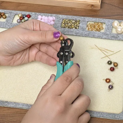 Vista 7 de The Beadsmith Vintaj One Step Looper - Crea y recorta bucles consistentes de 0.069 pulgadas para la fabricación de joyas, uso con alambre