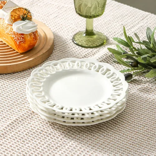 Vista 3 de fMBB Plato redondo para aperitivos con borde festoneado de encaje, juego de 4, platos de postre de cerámica blanca de 8 pulgadas, pequeños