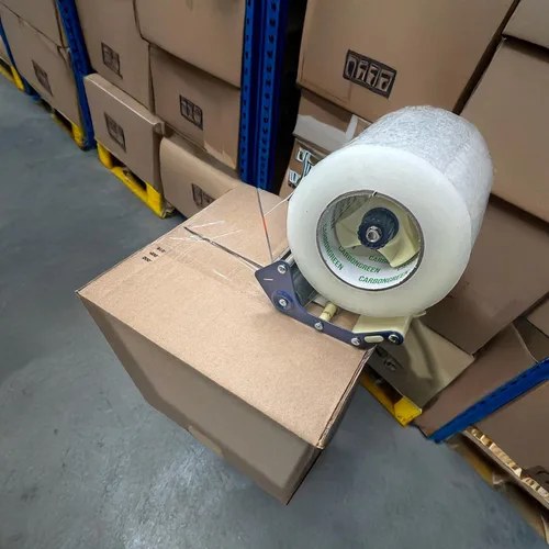 Vista 4 de Paquete de 2 cintas de embalaje resistentes, transparentes, 4 pulgadas de ancho, 0.106 in de grosor, 145 yardas de longitud de rollo Mega Roll