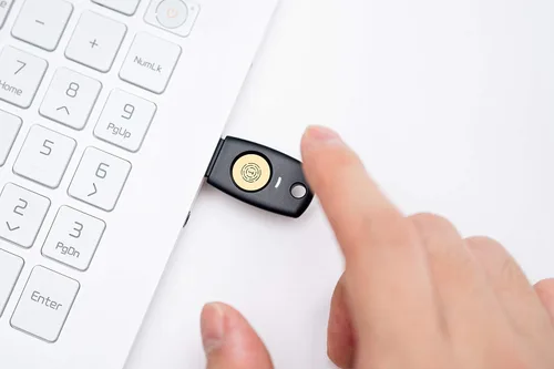 Vista 4 de Llave de seguridad FIDO2 U2F Autenticación de dos factores (2FA) Clave USB PIN+Touch (no biométrico) USB-A Tipo Trustkey T110