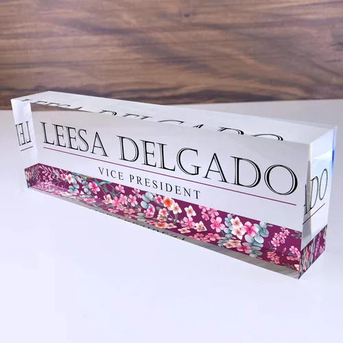 Vista 9 de Artblox - Placa de nombre personalizada para escritorio Diseño de flores de violetas sobre cristal acrílico transparente Placa de nombre