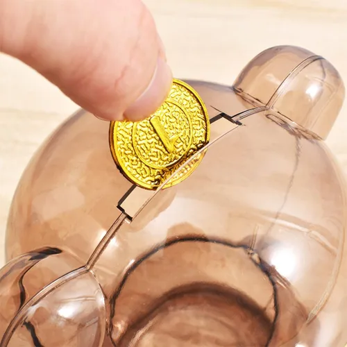 Vista 4 de DreamsEden Bear Piggy Bank, caja de monedas de plástico, 7 pulgadas de alto