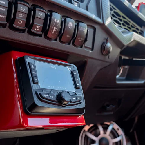 Vista 7 de Wet Sounds SiriusXM-Ready AM/FM/Weather Band Centro de medios