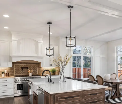 Vista 2 de Maxim Capitol - Colgante pequeño (1 lámpara), acabado en latón negro