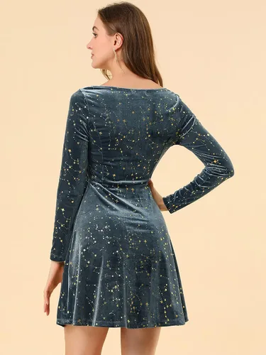 Vista 5 de Allegra K Vestidos de terciopelo de manga larga para mujer, cuello cuadrado de estrella, acampanado, mini vestido para fiesta, cóctel, Navidad Gris
