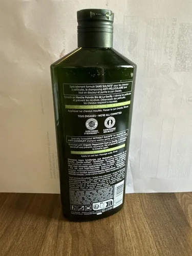 Vista 7 de Yves Rocher Champú Tratamiento Anticaspa, 10.1 fl oz./10.1 fl oz