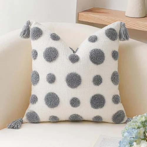 Vista 3 de PANOD Fundas decorativas de cojín de estilo casa de campo súper suaves y mullidas, 16 x 16 pulgadas, color negro, con pompones sólidos, mechones