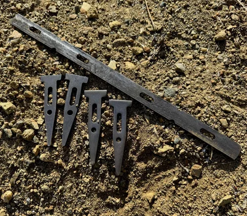 Vista 7 de Sandbaggy Bridas planas X para formas de hormigón (para paredes de 8 pulgadas), acero de calibre 11, compatibles con pernos de cuña estándar, formas