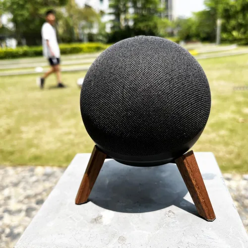 Vista 5 de Soporte de trípode de madera real para Alexa Echo Dots (4.ª generación) (5ª generación), soporte de madera con marco de metal y pies de silicona