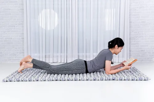 Vista 510 de Leewadee colchón tailandés enrollable para cama de invitados, tapete de yoga, para masaje tailandés, ecológico, orgánico y natural.