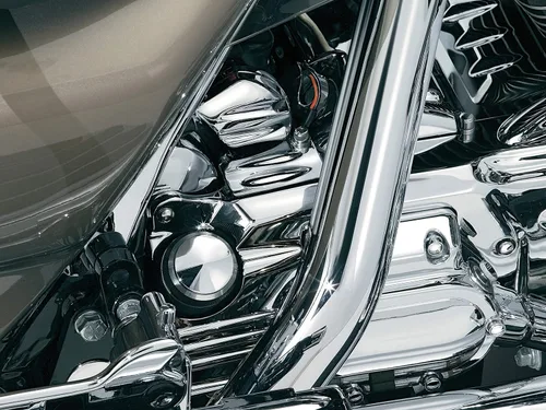Vista 2 de Kuryakyn 8264 Accesorio de acento de motocicleta: cubierta de boquilla de llenado de aceite para motocicletas Harley-Davidson 1993-2006, cromo
