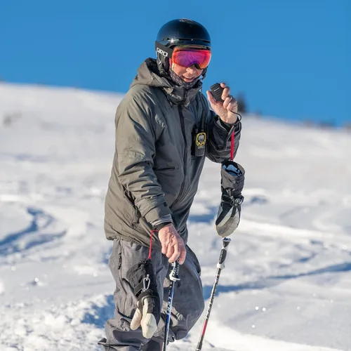 Vista 6 de Midland - AVPH10 Radios bidireccionales de mano - Micrófono de altavoz de hombro con clip giratorio para GMRS - GXT1000VP4 y todas las radios