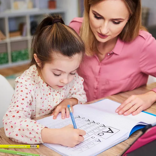 Vista 2 de Jumbo HB - Lápices preafilados #2 para niños en edad preescolar, lápices gruesos de agarre triangular grueso con borradores sin látex, resistentes a
