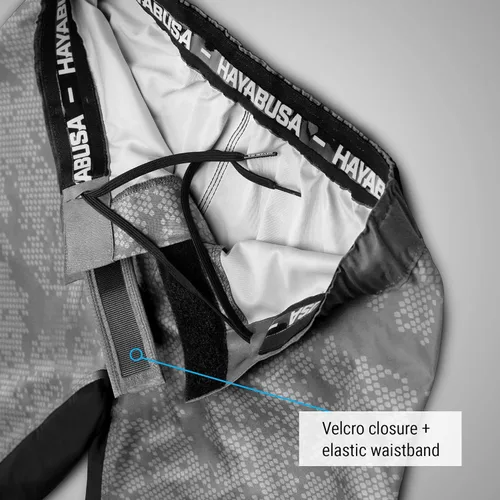 Vista 3 de Hayabusa Pantalones cortos Hexagonales para ejercitarse y practicar MMA.