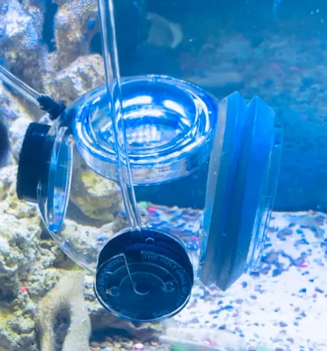 Vista 8 de TankMatez 4.25 Inch Hydraulic Bubble Aquarium Acrylic Fish Trap With Floating Trap Door