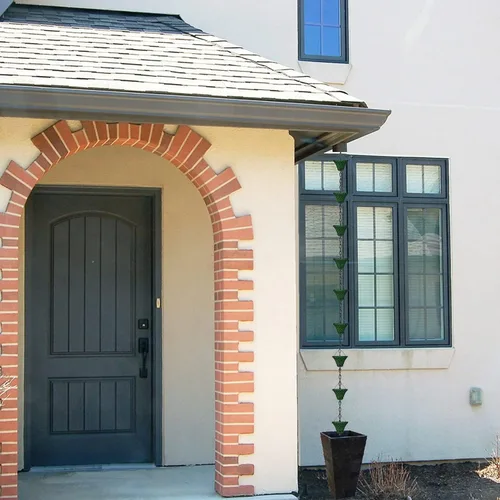 Vista 7 de Cadenas de lluvia de hierro de campana de 8.5 pies para canalón y barril de lluvia, decoración de jardín chapada resistente al óxido para bajante