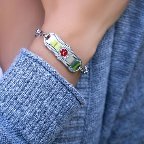 Vista 3 de Divoti Signature Custom Engraved Medical Alert ID Bracelet for Woman