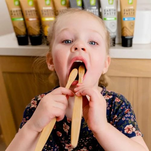 Vista 9 de Redmond Earthpaste - Pasta dental natural sin flúor, tubo de 4 onzas (paquete de 2, Lemon Twist)