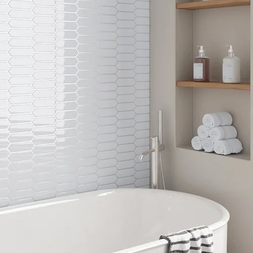 Vista 6 de Livelynine Azulejos hexagonales de metro para despegar y pegar, azulejos de salpicaduras con parte trasera blanca para cocina, baño, azulejos