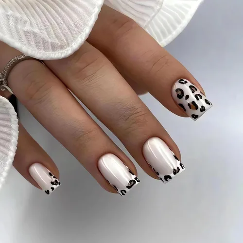 Vista 11 de Uñas postizas cortas a presión cuadradas con diseños de flores, uñas postizas francesas degradadas, lindas uñas acrílicas cortas a presión, uñas