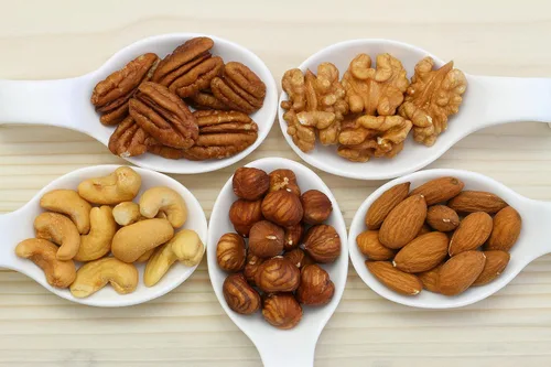 Vista 3 de Nueces mixtas de lujo crudas naturales sin sal (sin cáscara) Compara con almendras orgánicas, nueces, anacardos, avellanas y nueces de Farm Fresh