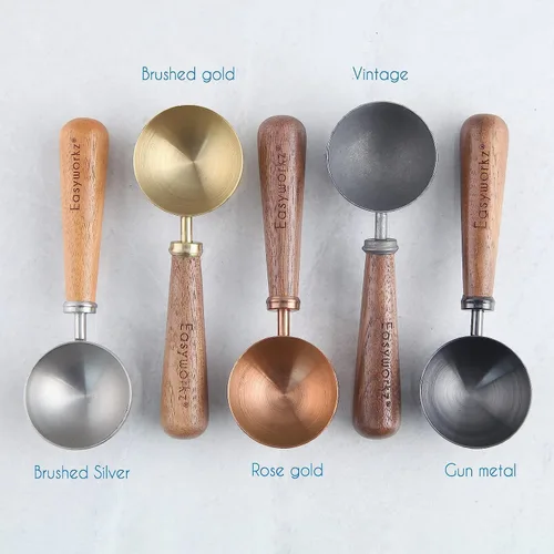 Vista 5 de Easyworkz Eclipse - Prensa francesa de 27 onzas, con cuchara de café medidora de acero inoxidable retro de 0.35 onzas, color bronce