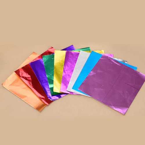 Vista 3 de Queenbox 100 envolturas de aluminio de 3 x 3 pulgadas para dulces de chocolate, papel de envoltura cuadrado para decoración de dulces azúcar