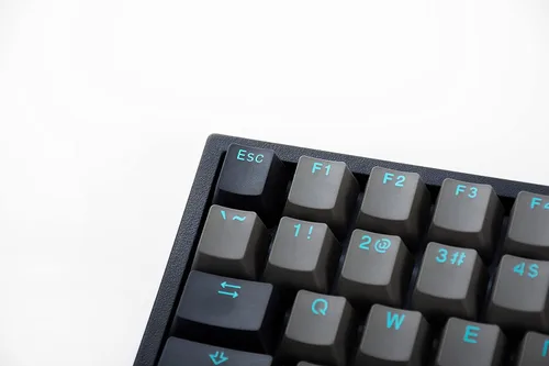 Vista 6 de YUNZII KC84S - Teclado mecánico inalámbrico de 84 teclas con Bluetooth 5.0, RGB, PBT Dye-subbed teclas para MacWinGamers