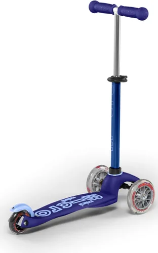 Vista 7 de Micro Kickboard - Mini Deluxe - Patinete Micro de tres ruedas de diseño suizo inclinado para dirigir