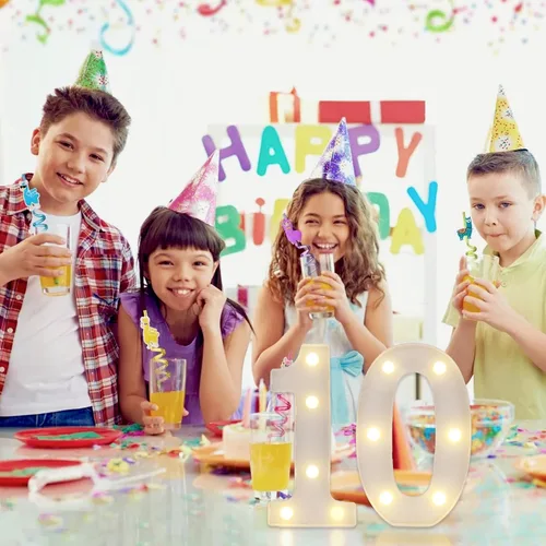 Vista 3 de Decoración de Letras Iluminadas para el 10º Cumpleaños, Números LED Alimentados por Batería, Letrero de Números de Marquee para la Dulce Fiesta