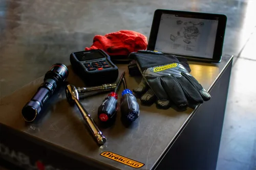 Vista 3 de Guantes de trabajo Ironclad Command Grip; guantes para pantalla táctil, palma y dedos conductivos, agarre extremo, duradero, buen rendimiento