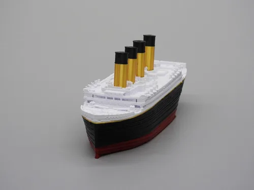 Vista 2 de TheRoller3d Modelo de bañera flotante RMS Titanic (solo modelo de bañera italiana)