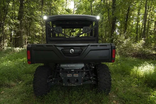 Vista 8 de Kit LED trasero de 2" Serie Negra de Rough Country para Can-Am Defender 16-22 - 71011