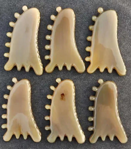 Vista 4 de Gua Sha Scraper Natural White Horn Scraping Massage Board for Face Eye Lifting Wrinkle Remover Acupuncture Spa Beauty Care Tool 1Pcs