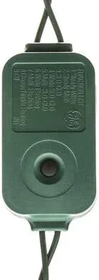 Vista 7 de GE Guirnalda de 50 luces LED que cambian de color con piñas de pino 19001LO blanco cálido y multicolor de 9 pies