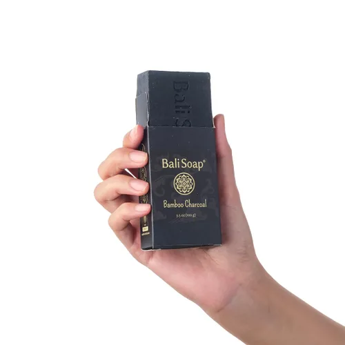 Vista 3 de Bali Soap - Barra de jabón natural de carbón de bambú para hombres y mujeres - Vegano, hecho a mano, exfoliante - Paquete de 3, 3.5 onzas cada uno
