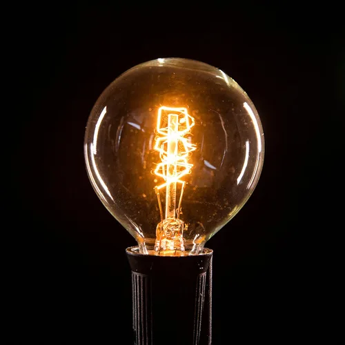 Vista 10 de Hometown Evolution, Inc. Caja de 25 bombillas de repuesto para base E17 C9 E17 de 2 pulgadas y 7 vatios